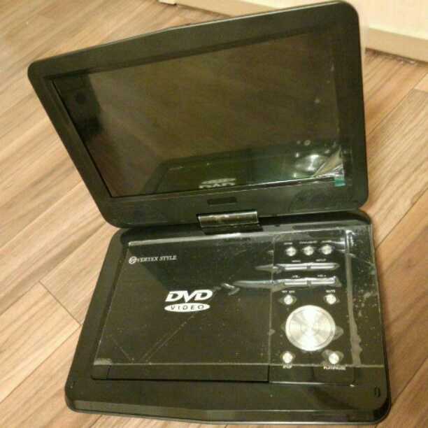 ポータブルプレーヤー　ほぼ新品！