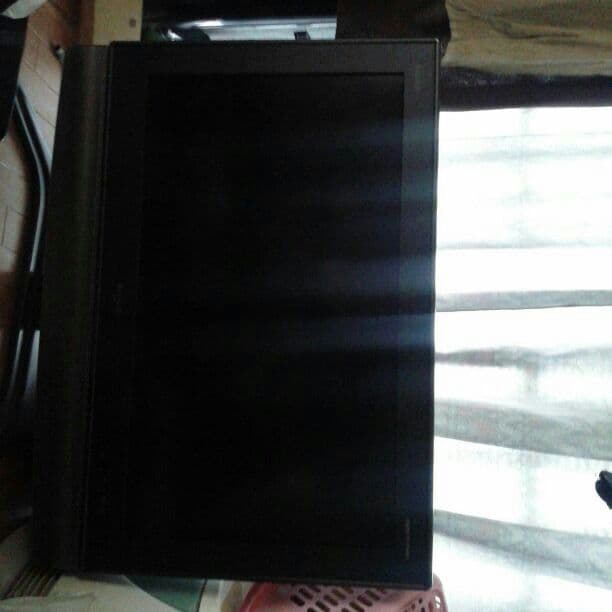 AQUOS 32型 液状テレビ