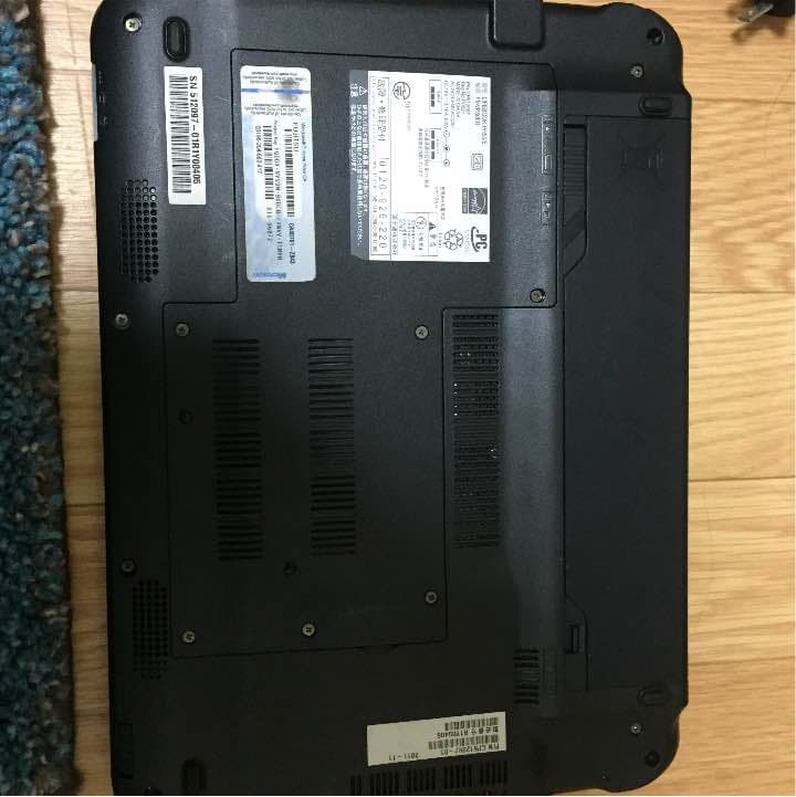 格安ノートPC  富士通 LIFEBOOK PH50/E シャイニーブラック