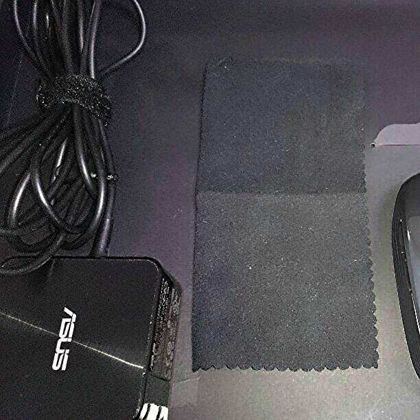 その他ノートPC本体 ASUS TAICHI21