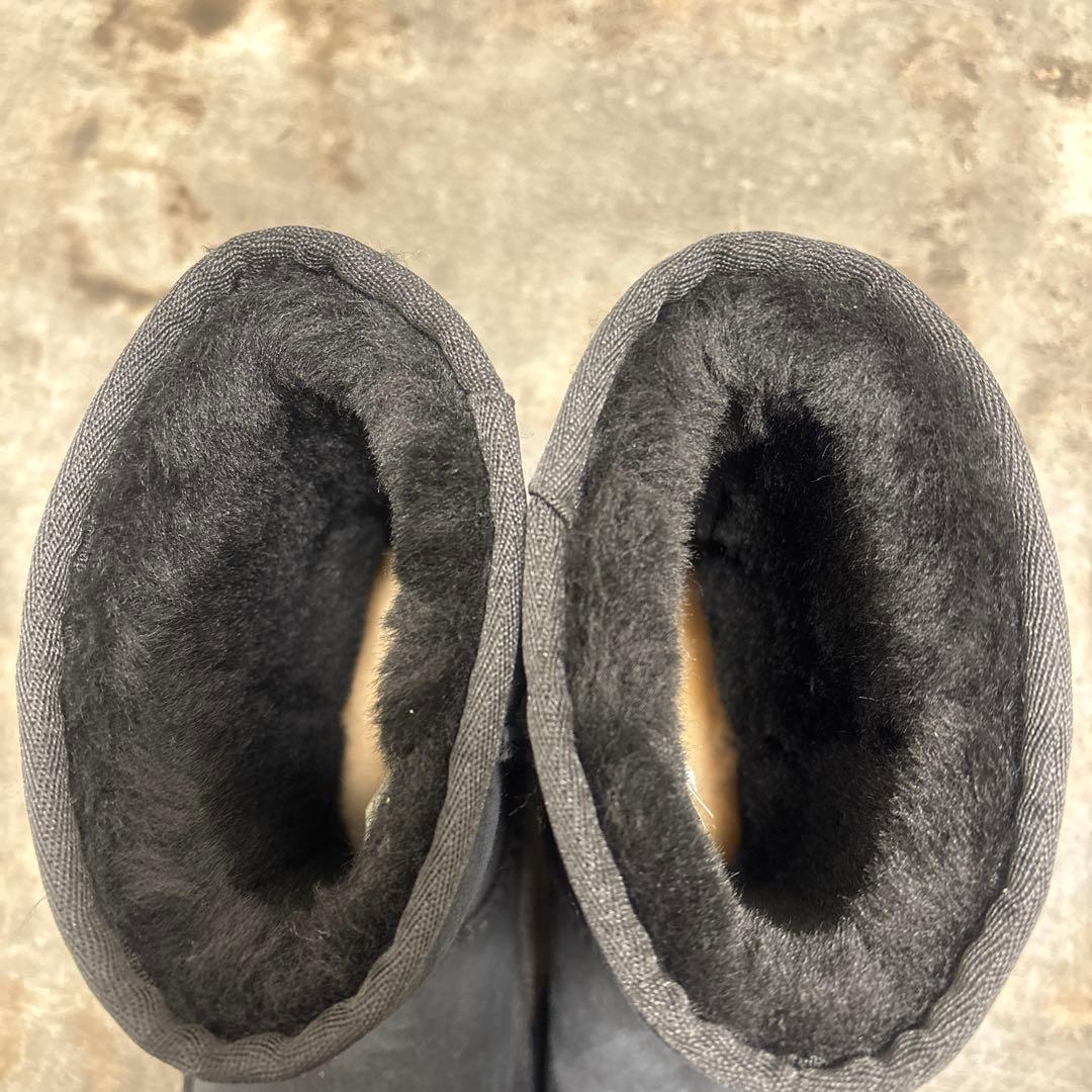 未使用品　UGG 5835 ムートン　ブーツ 22cm