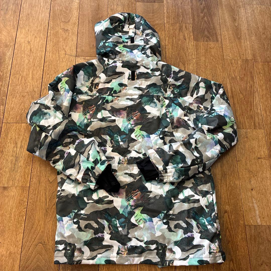 本日お値下げ中　 ポンタペス スノーボードウェア カモフラージュL 上下セット