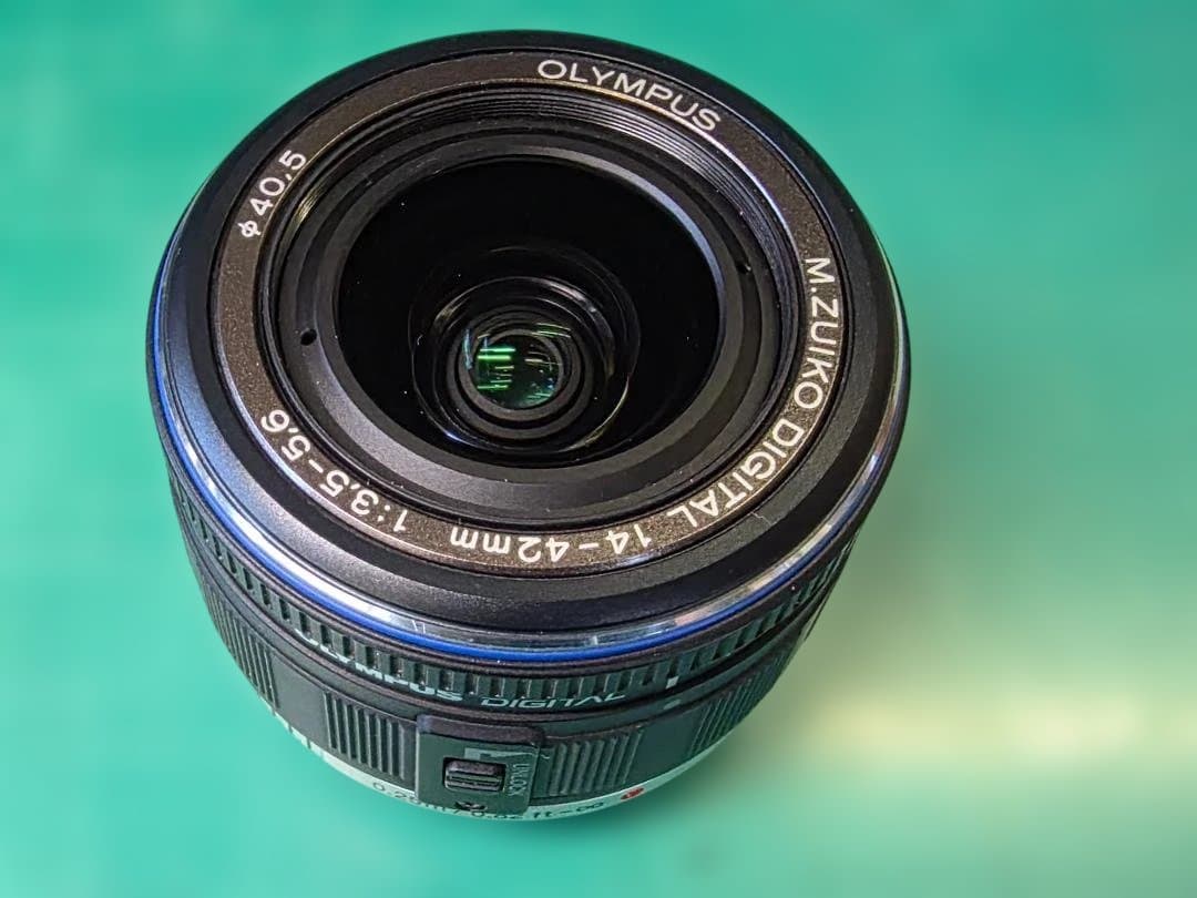 オリンパス PEN E-P1 シルバー レンズキット