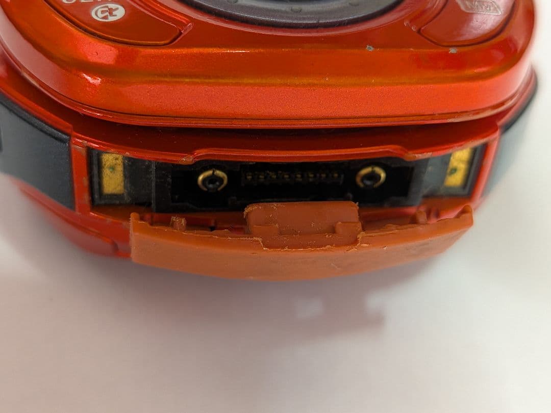 SO505iS オレンジ 赤 携帯電話 本体