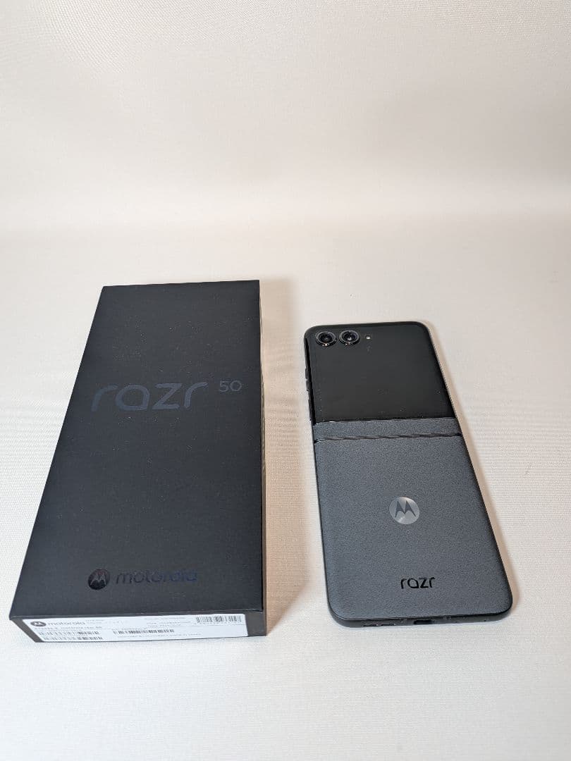 国内版Motorola razr 50（モトローラ レイザー50）SIMフリー