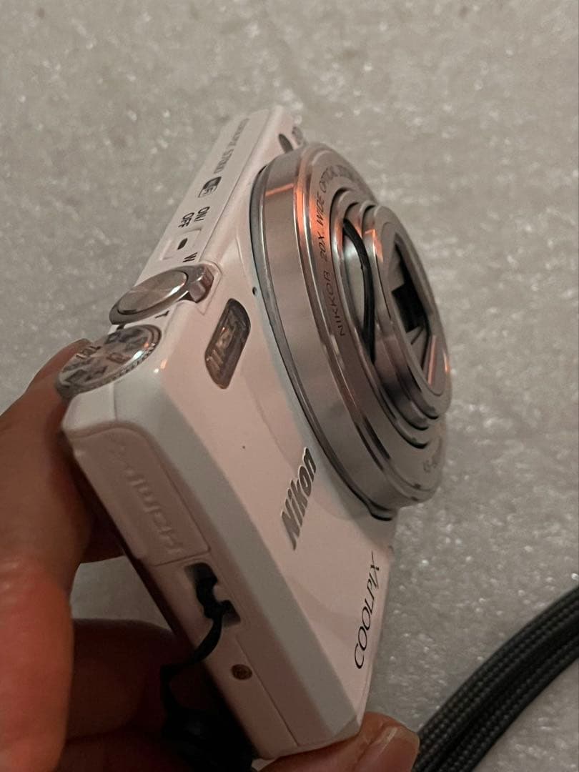 Nikon COOLPIX 20倍光学ズームジャンク品