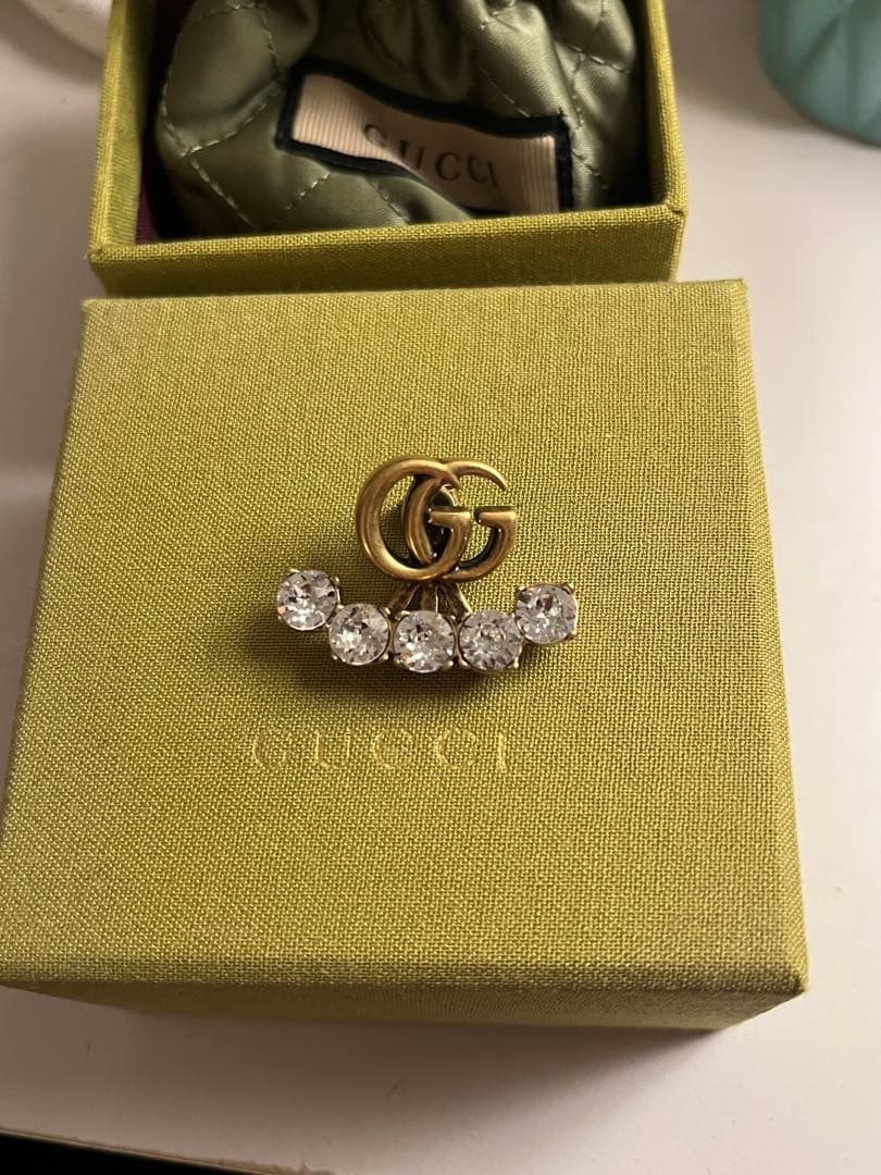 【美品】GUCCI GGロゴ クリスタル ピアス(片耳用)