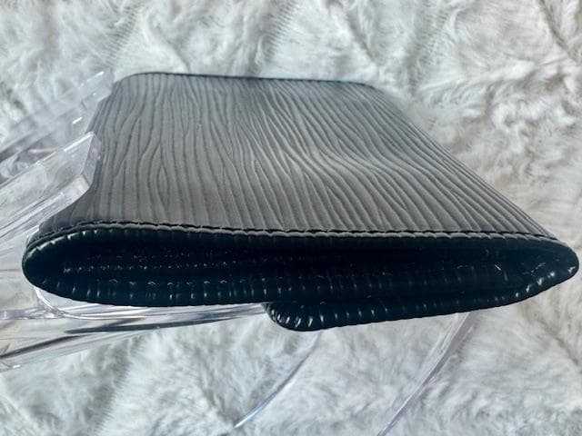 【美品】(°▽°)!!専用　ルイヴィトン 小銭入れ エピ 黒