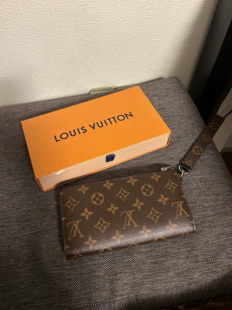 LOUIS VUITTON モノグラム 長財布 ドラゴンヌ