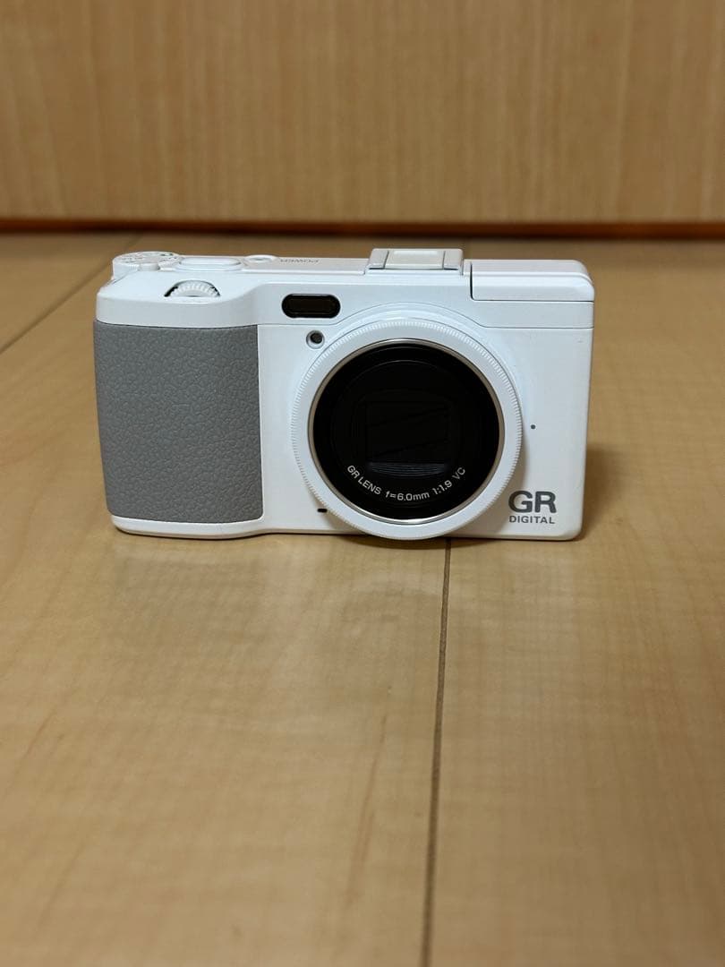 GR DIGITAL IV ホワイトエディション［中古］