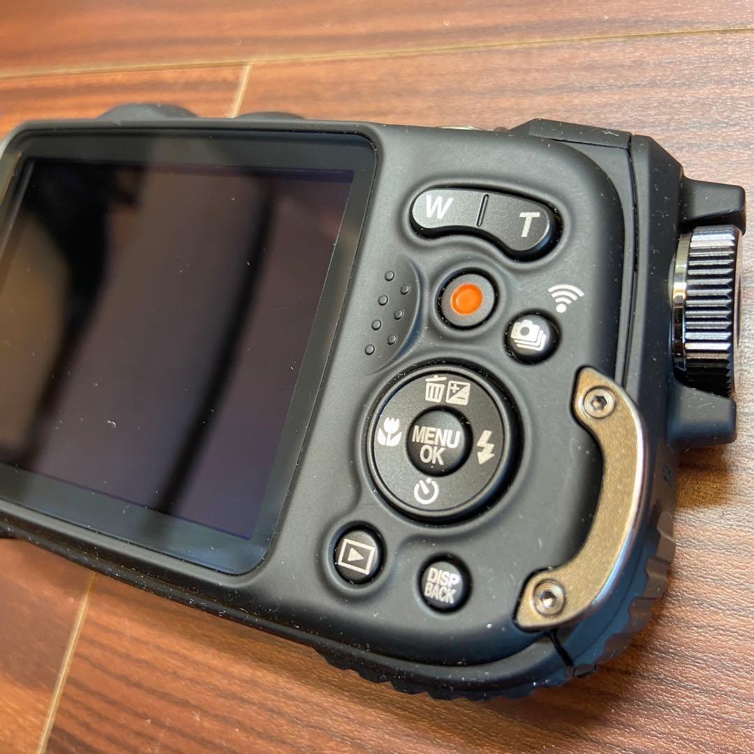 FUJI FILM FinePix XP200 デジカメ ほぼ新品 4279