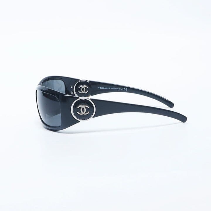 CHANEL　サングラス　ブラック