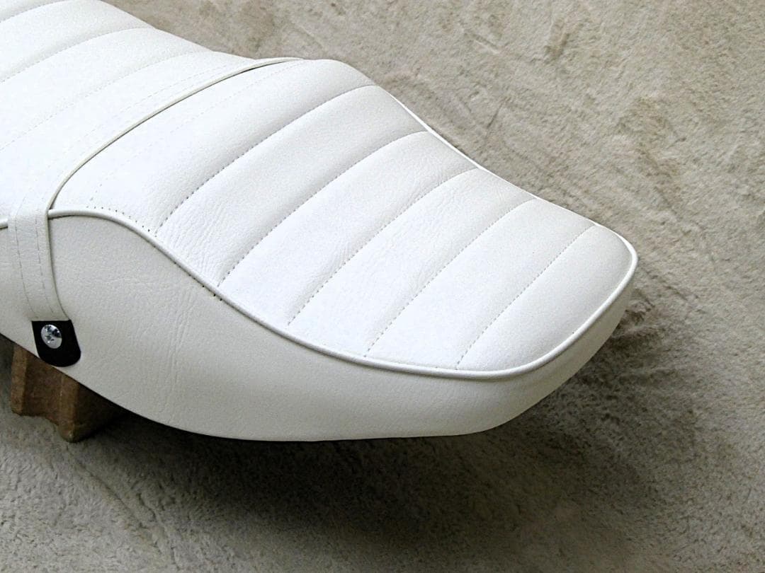 ゼファー400 後期　白皮　タックロールシート/２型 C5 C6 C7