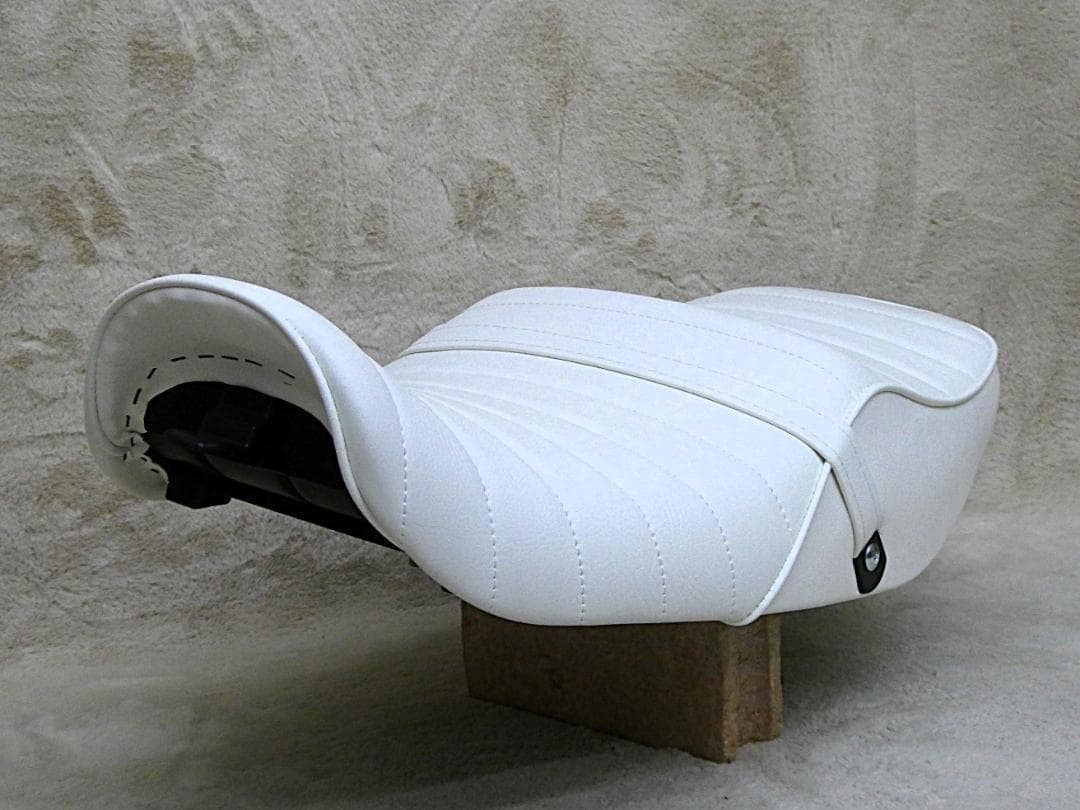 ゼファー400 後期　白皮　タックロールシート/２型 C5 C6 C7