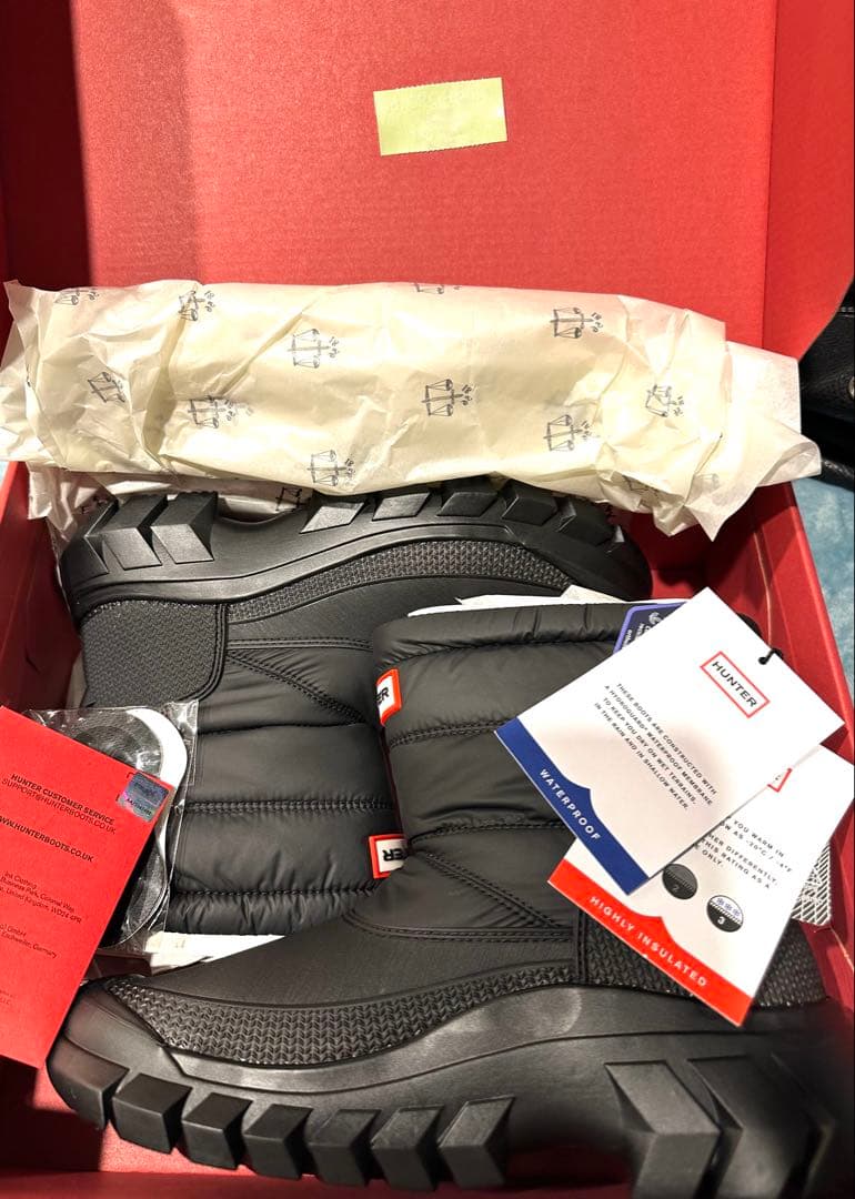 超人気 HUNTER スノーブーツ ショート (24cm) 防寒防水、新品未使用