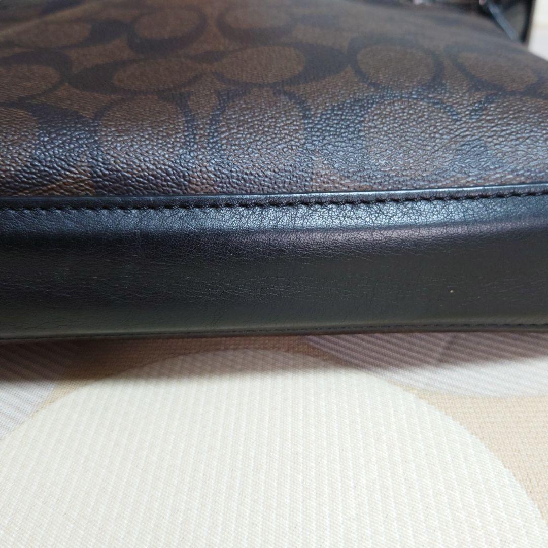 お値下げ致します！COACH　メンズ シグネチャー　ショルダーバッグ