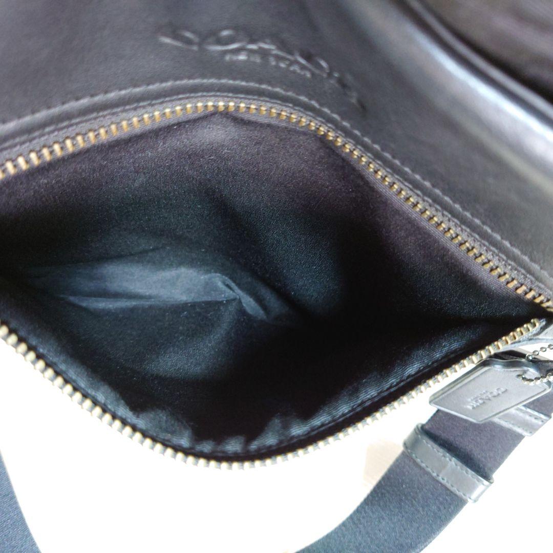 お値下げ致します！COACH　メンズ シグネチャー　ショルダーバッグ