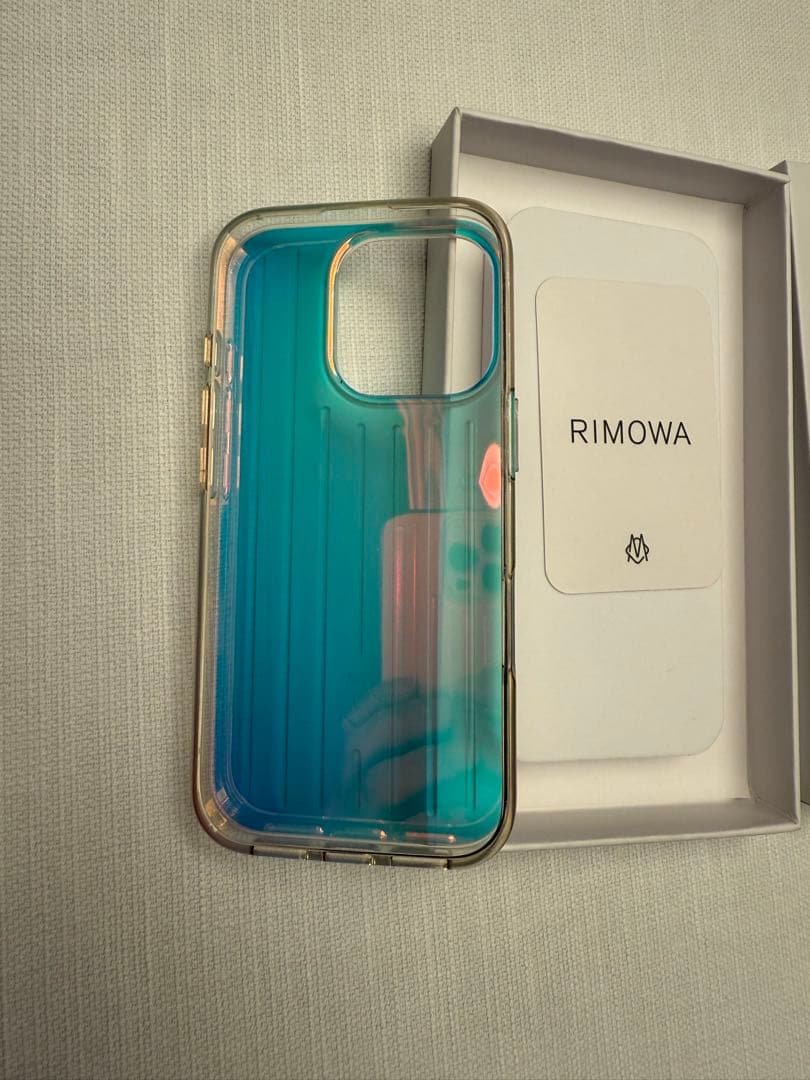 RIMOWA iPhone 16Pro用 ケース イリディセント