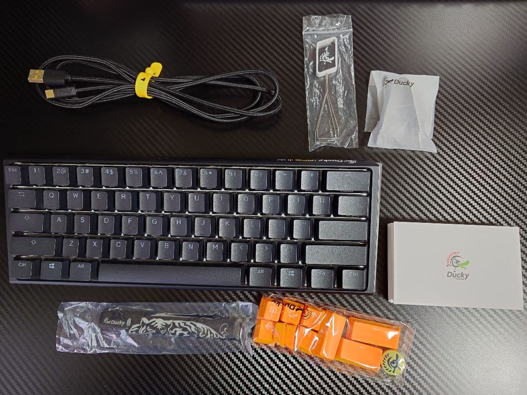 Ducky One 3 Mini 60% 銀軸