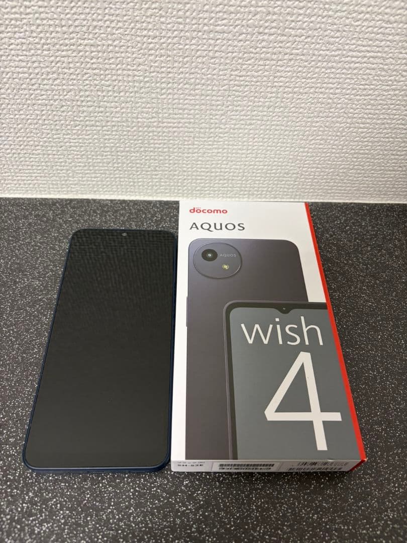 docomo AQUOS wish4 ブラック 本体