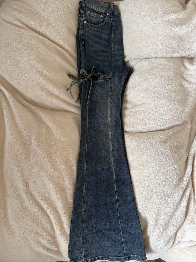 RESEXXY リゼクシー　カットアウトリボンデニムパンツ ブルー Sサイズ