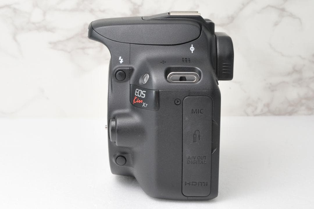 美品❣️使用少なめ Canon EOS Kiss X7⭐️スマホ転送 一眼レフカメラ