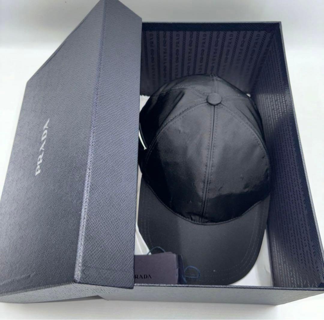 PRADA ナイロンキャップ