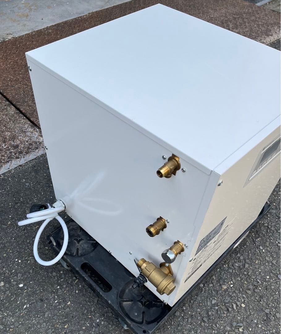 2020年 イトミック 電気温水器 ESN30BRN220D0 単相 200V