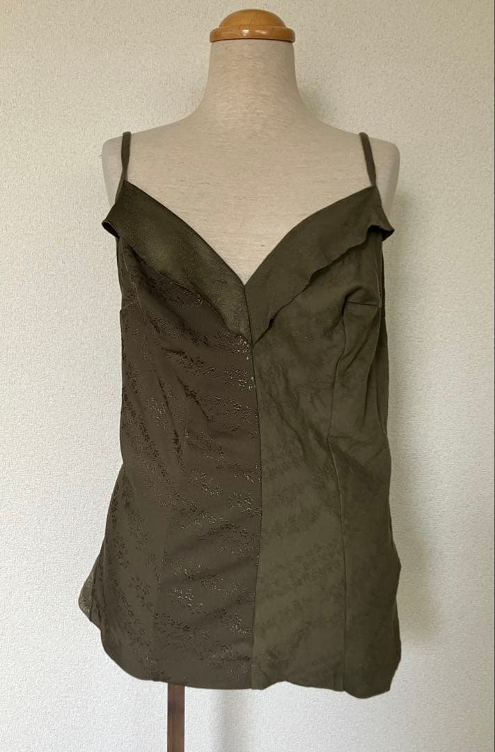 オリーブ Vネック キャミソール