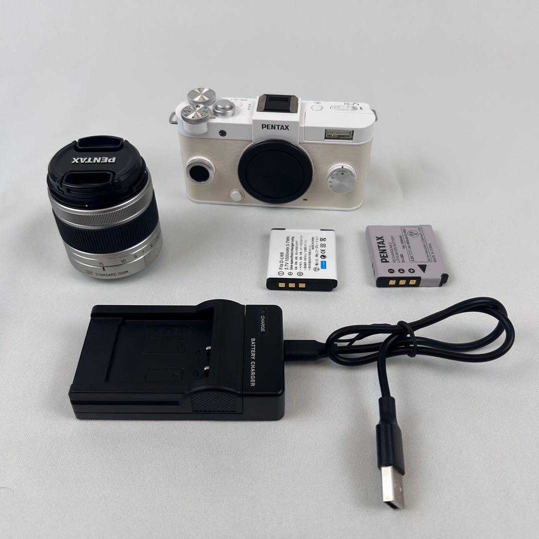 【美品】PENTAX ペンタックス Q-S1 ホワイト ミラーレス一眼