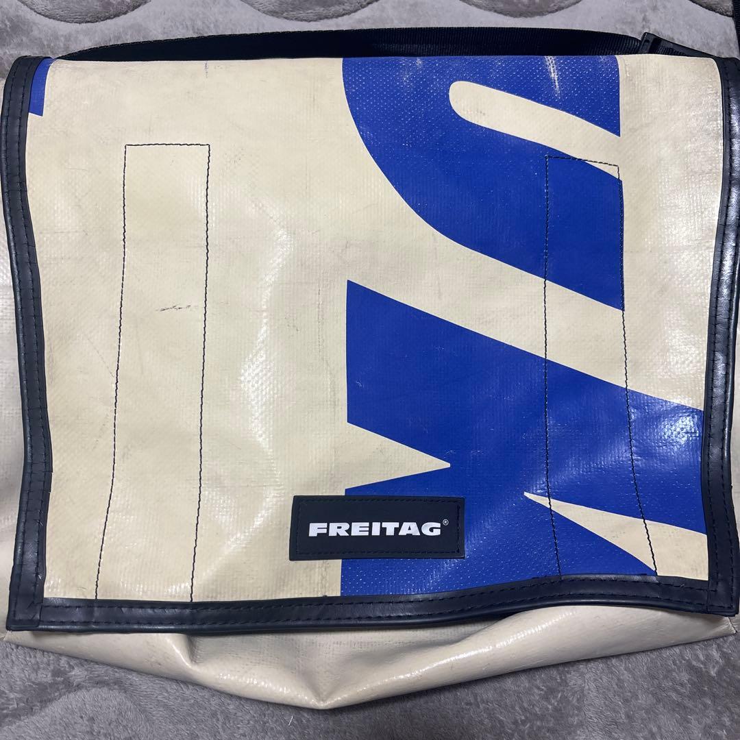 FREITAG メッセンジャーバッグ アイボリー/ブルー