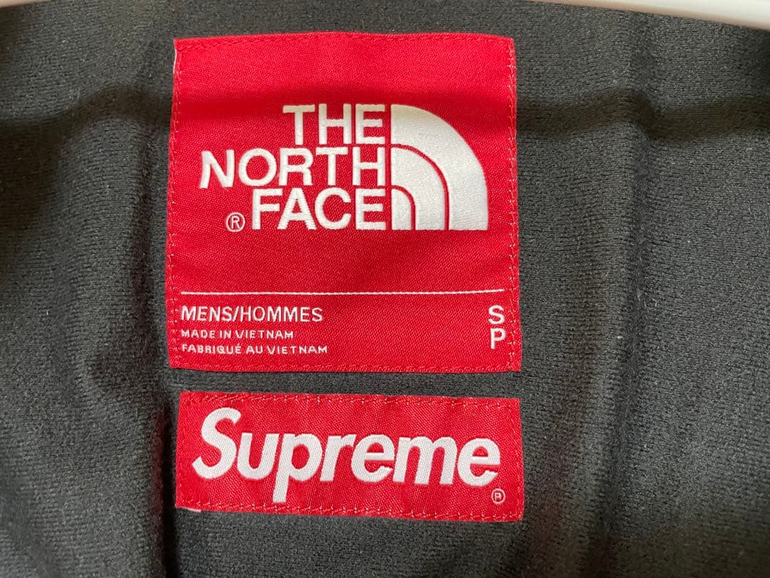 SUPREME マウンテンパーカー レッド