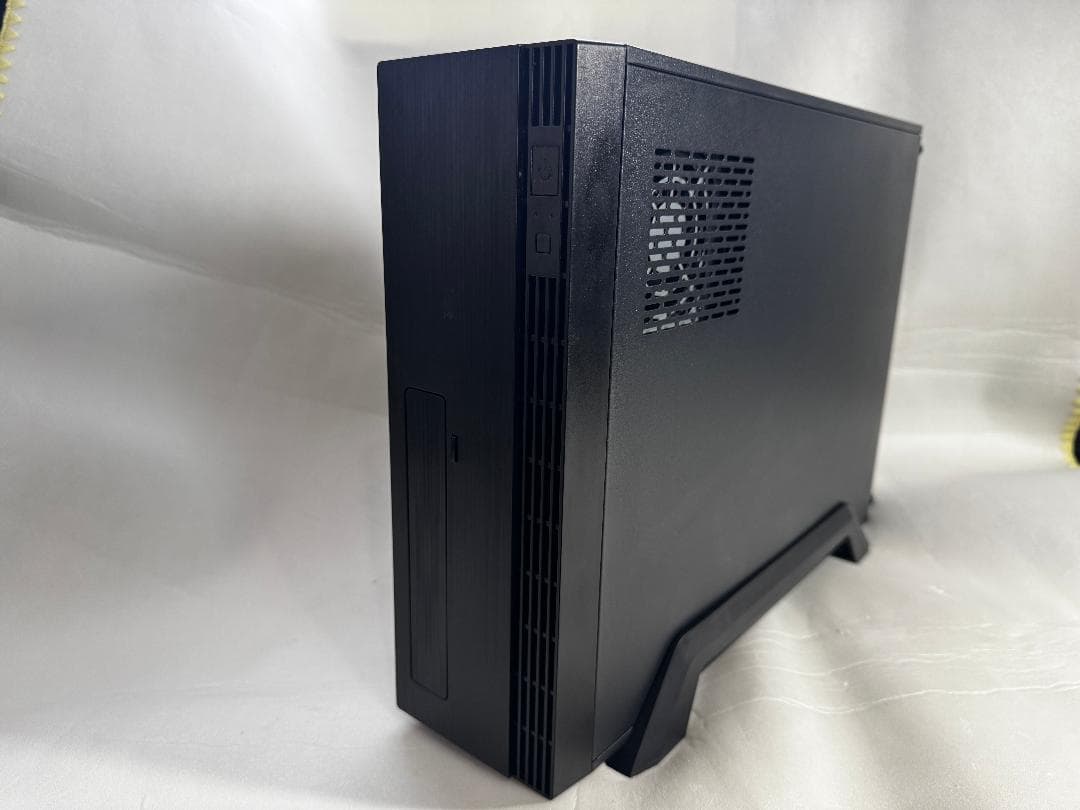 マイクロタワー型自作パソコン　第９世代Corei3　Windows11