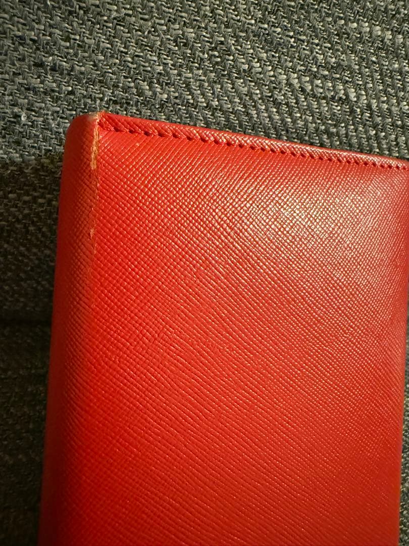 PRADA サフィアーノレザー 3つ折り財布 レッド