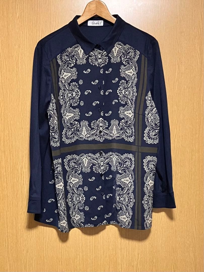 レリアンプラスハウス　ブラウス　ペイズリー柄　スカーフ柄　シャツ