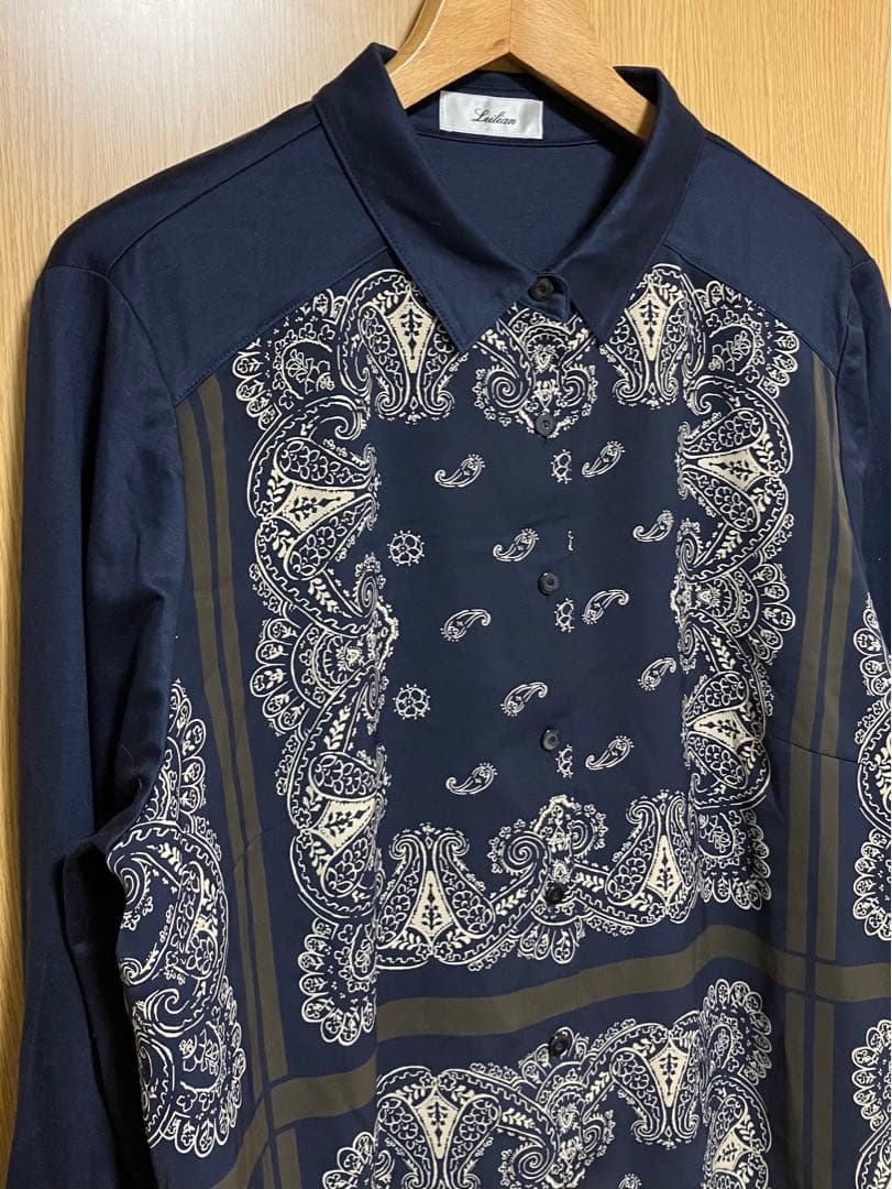 レリアンプラスハウス　ブラウス　ペイズリー柄　スカーフ柄　シャツ