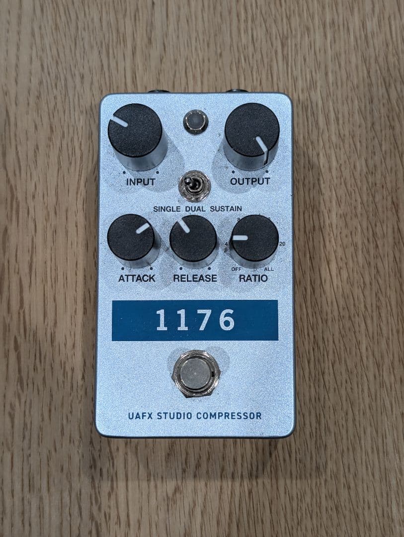 Universal Audio UAFX 1176 コンプレッサー