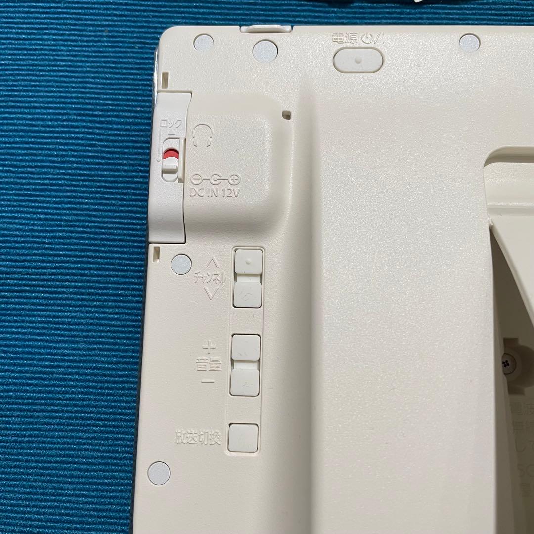 Panasonic ポータブルテレビ　VIERA UN-10E7