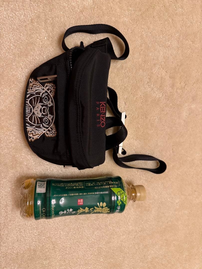 KENZO ボディバッグ ブラック トラ刺繍