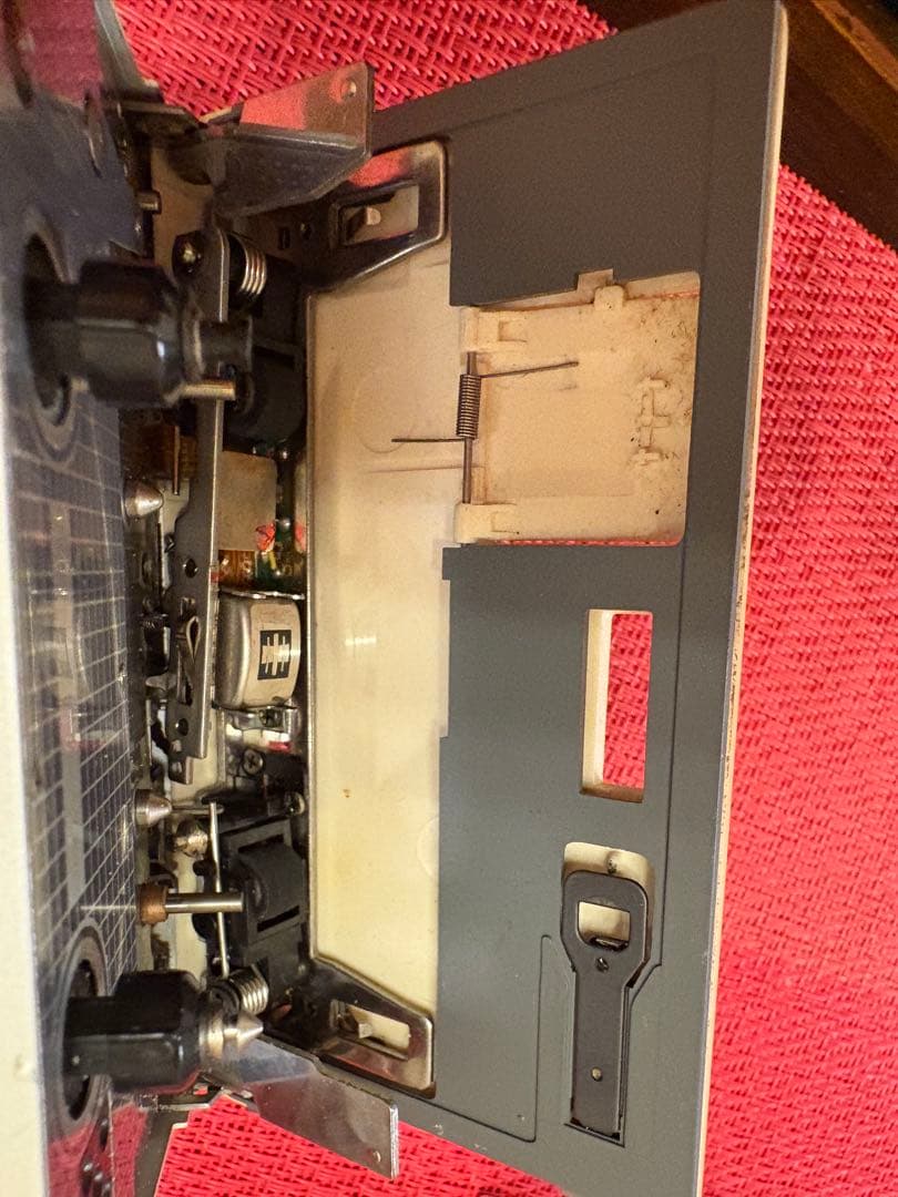 TOSHIBA Walky KT-AS10 状態が非常に悪いジャンク品。