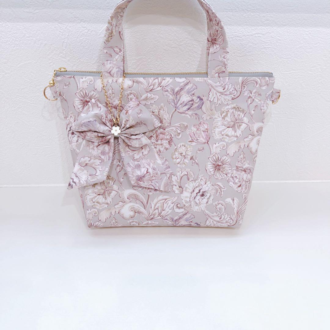 【K☆ページ】リバティ　縮小セリーヌ　リボンチャーム付き楕円底バッグ