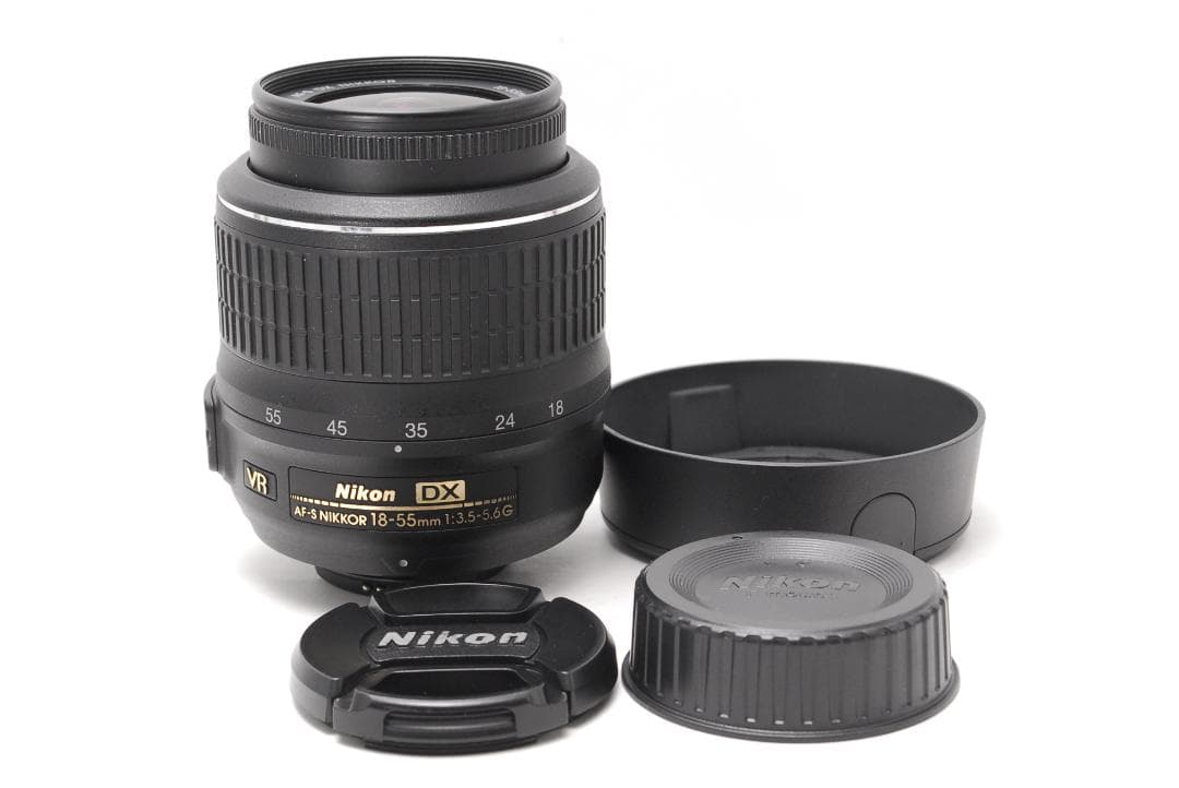 【美品】Nikon D5600 WiFi搭載 タッチパネルで快適撮影 高画質