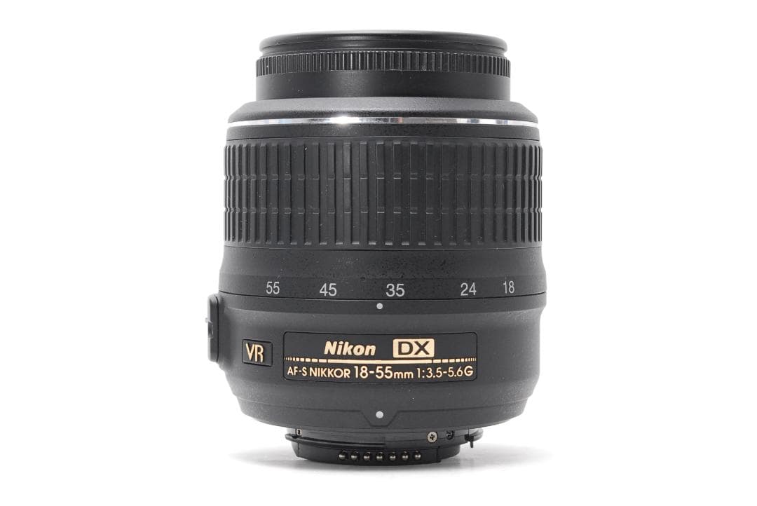 【美品】Nikon D5600 WiFi搭載 タッチパネルで快適撮影 高画質