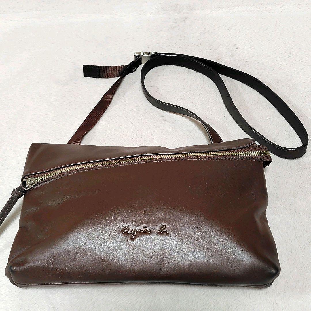 美品✨　アニエスベー　ショルダーバッグ　ブラウン　斜め掛け　ロゴ型押し　ジップ