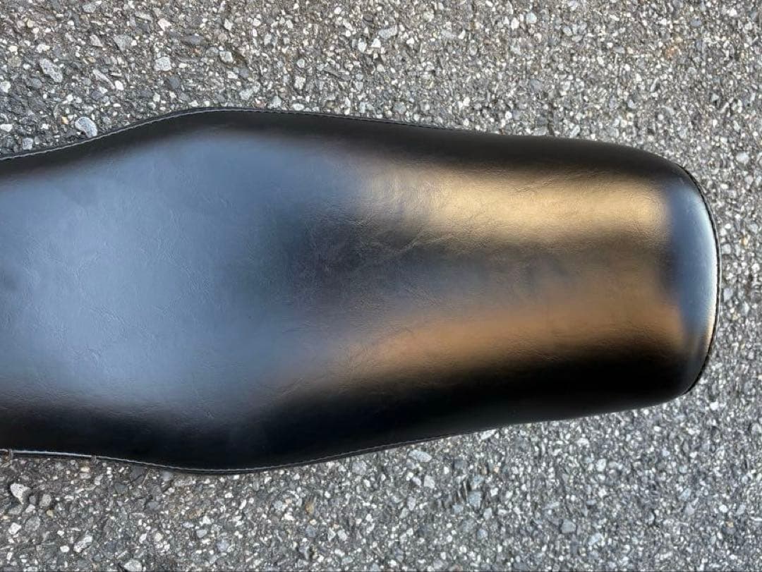 ハーレー　ダイナ　ローライダー　ラペラシート