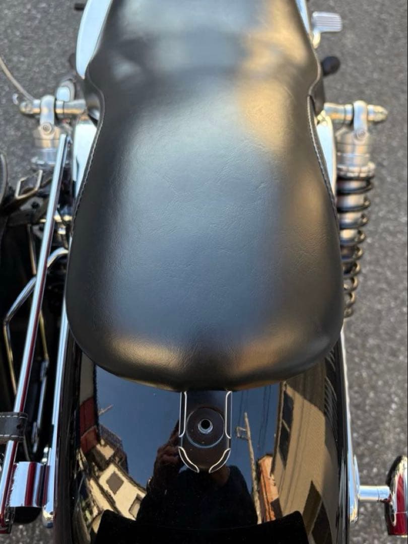 ハーレー　ダイナ　ローライダー　ラペラシート