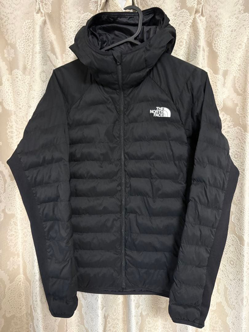 ノースフェイス レッドランフーディ NYW82393 K ブラック　Mサイズ