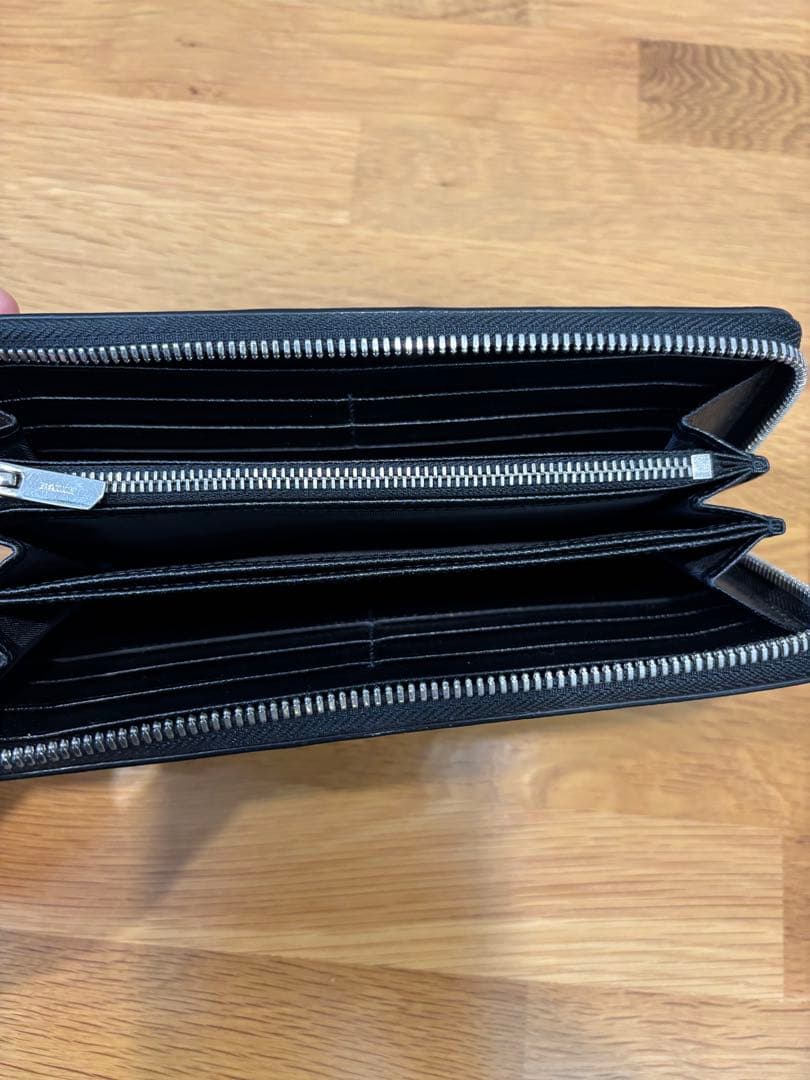 BALLY 長財布 黒 ストライプデザイン