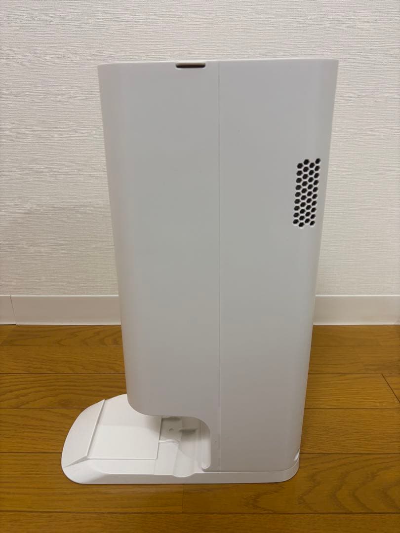 柚*猫様 【美品!!】Panasonic 充電式掃除機 MC-NS10K 202
