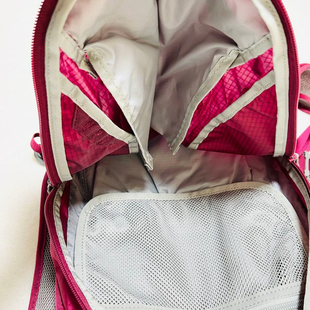 【未使用品に近い】モンベル　フラットアイアンパック20 women's